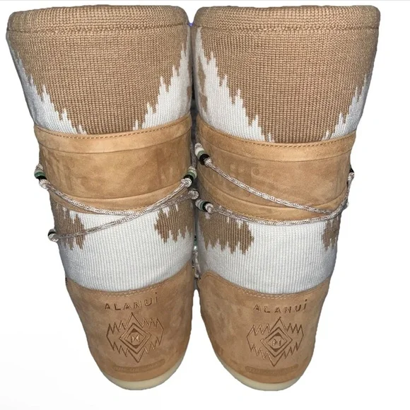 ALANUI X MOON BOOT Icon boots knit tan cream EU 38 US 7-8 sweater boho bead NEW - Picture 8 of 16